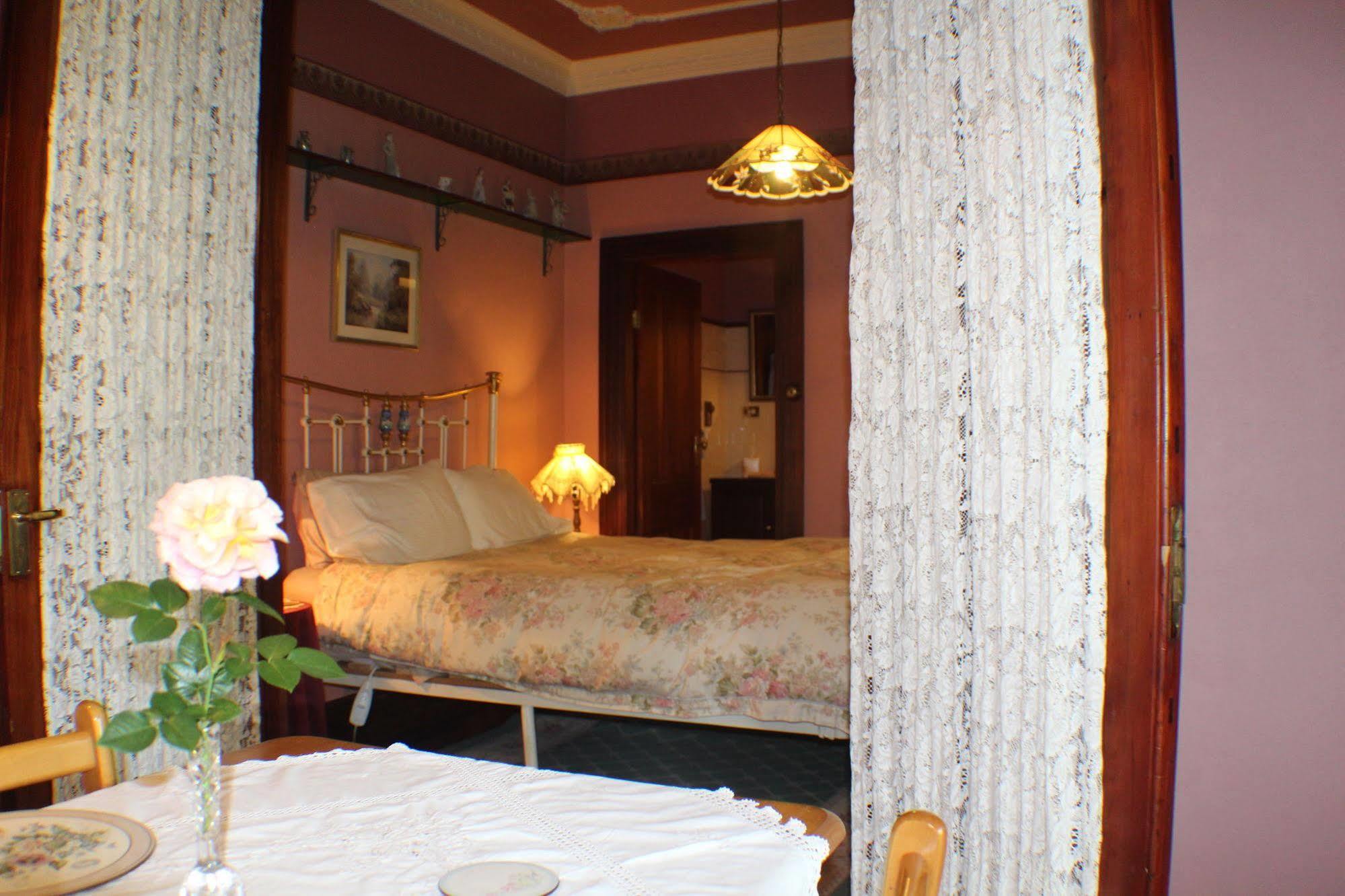 スプリングウッド ストーリー グランジ Bed & Breakfast エクステリア 写真